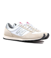 New Balance Made in England MNC - Baskets en Daim Beige, Blanc et Argent